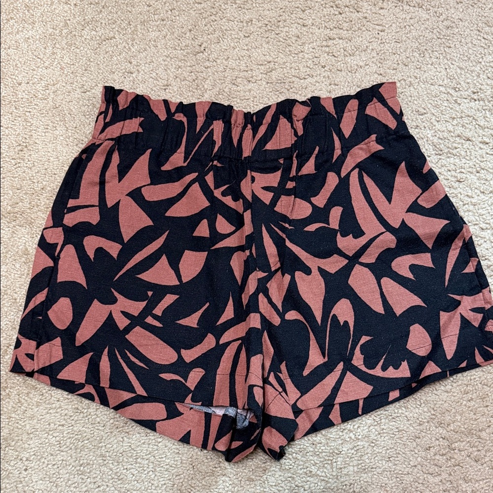 A new day - Black and Brown Patterned Women's Shorts size Medium